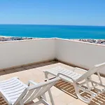 Blue Sky - With Roof Terrace In Nazaré